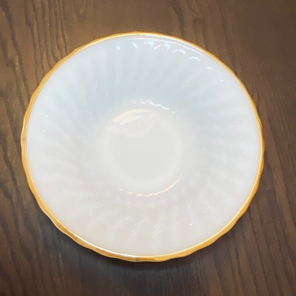Vintage Anchor Hocking Milk Glass Bowl Swirl Gold Trim - Picture 4 of 7